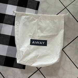 Away dust bag